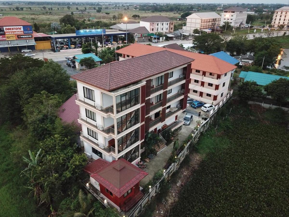 Hotel Onvara Place Phra Nakhon Si Ayutthaya Exterior foto