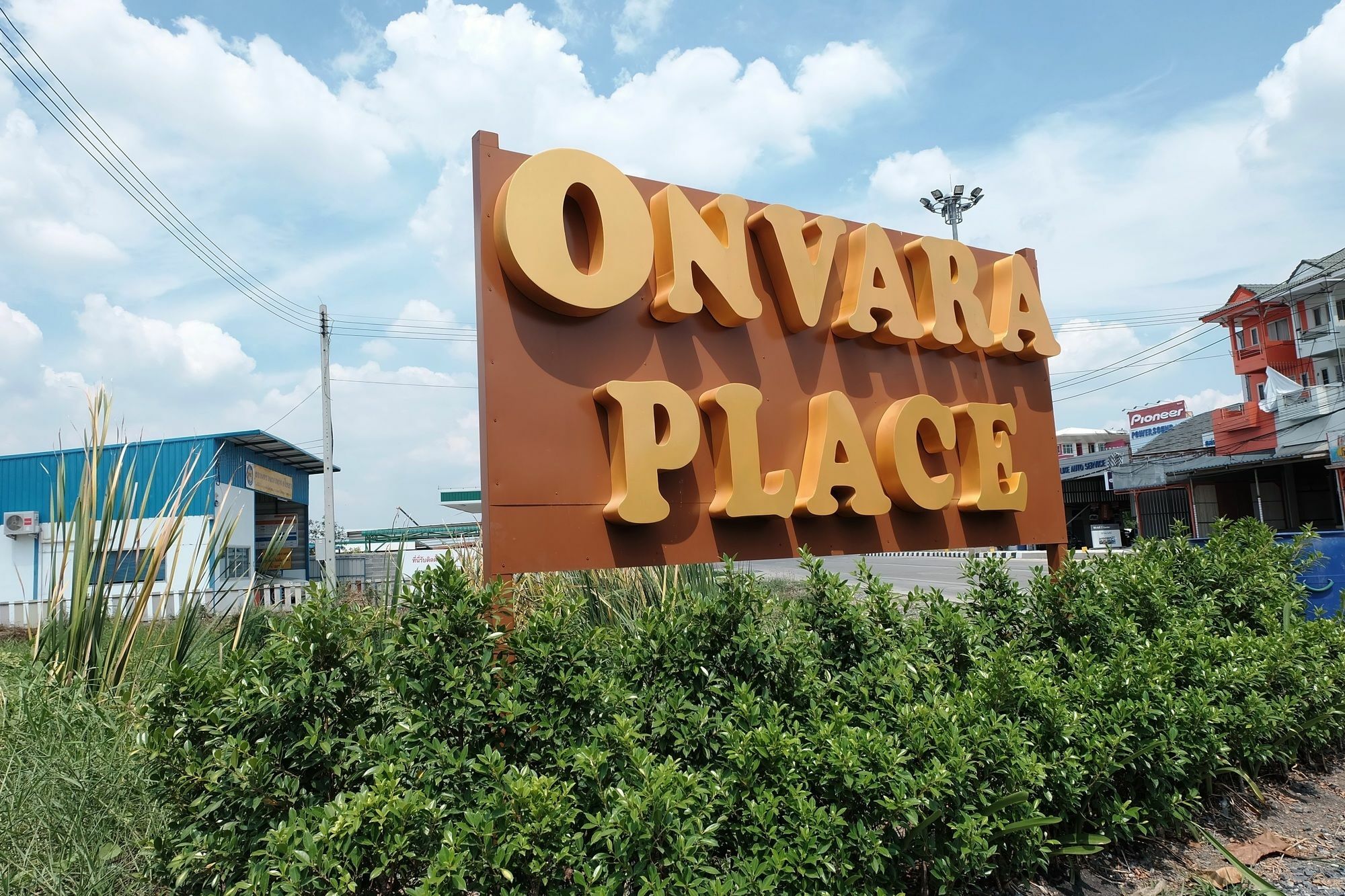 Hotel Onvara Place Phra Nakhon Si Ayutthaya Exterior foto