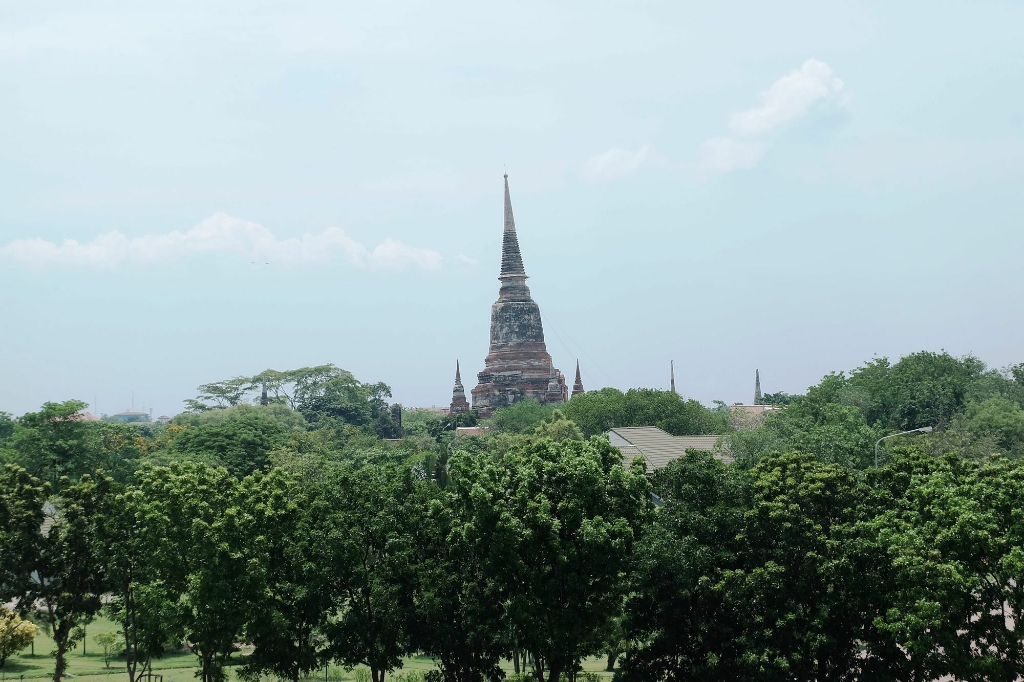 Hotel Onvara Place Phra Nakhon Si Ayutthaya Exterior foto